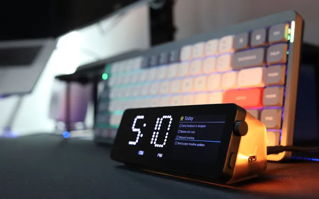 Todoist on Vobot Mini Dock docking station